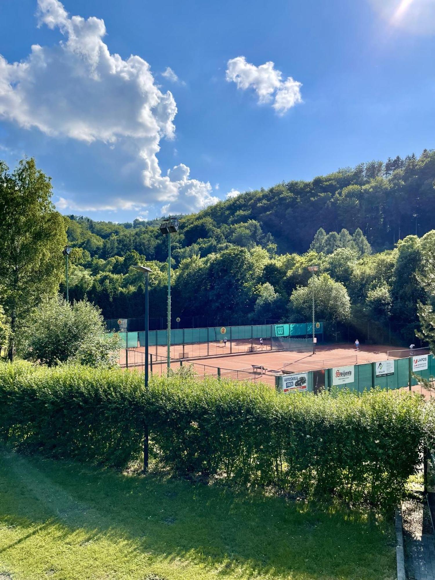 Hotel Bartos Frenštát pod Radhoštěm Dış mekan fotoğraf