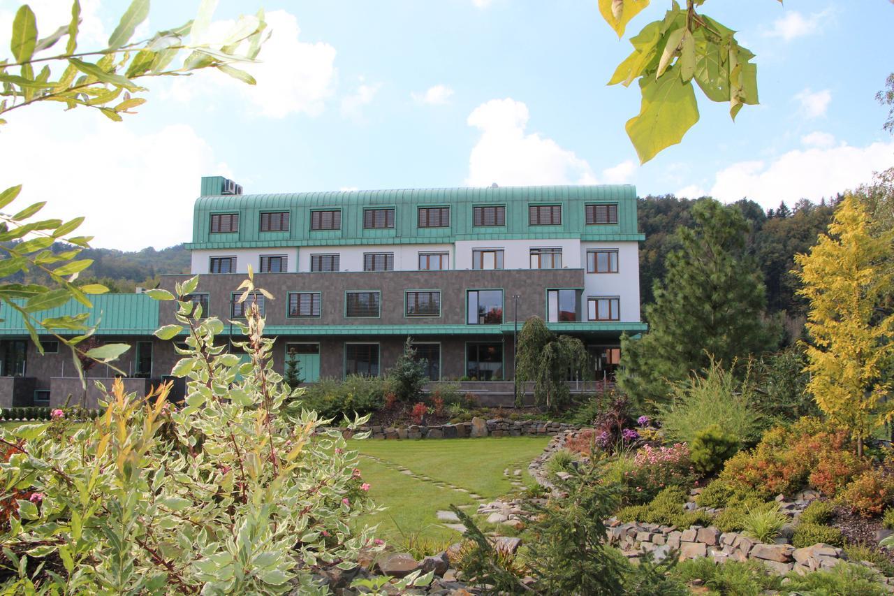 Hotel Bartos Frenštát pod Radhoštěm Dış mekan fotoğraf